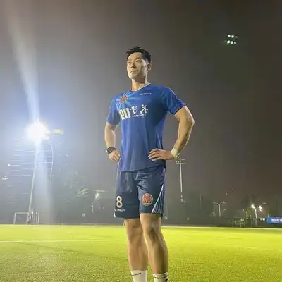何煜